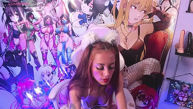 Kylie Moan online show from November 2025 04:33:02 AM