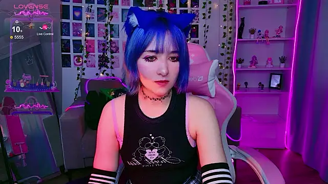 Ketrin Jones online show from June 2026 06:37:02 AM