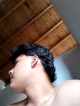 dani titan320 online show from November 2025 08:40:02 PM