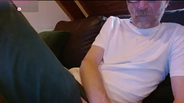Snapshot of Vrenico-SC chatting on May 2026 06:09:01 PM Vrenico-SC online show from May 2026 06:09:01 PM