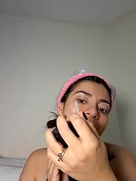 Snapshot of AmaiaSalvatore chatting on September 2025 10:10:02 PM AmaiaSalvatore online show from September 2025 10:10:02 PM