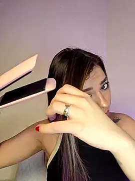 Snapshot of AmaiaSalvatore chatting on November 2025 09:28:01 PM AmaiaSalvatore online show from November 2025 09:28:01 PM