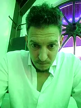 Snapshot of ARTANIS20 chatting on September 2025 06:19:02 PM ARTANIS20 online show from September 2025 06:19:02 PM