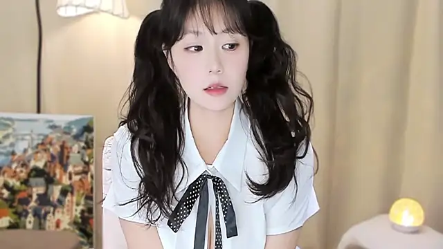 Snapshot of lumi65 chatting on December 2025 07:25:01 AM lumi65 online show from December 2025 07:25:01 AM