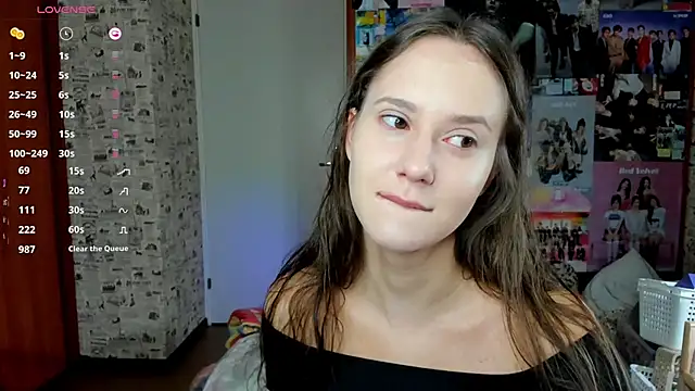 Snapshot of LucyRose3 chatting on October 2025 05:41:02 AM LucyRose3 online show from October 2025 05:41:02 AM