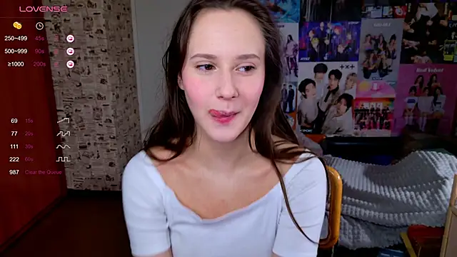 Snapshot of LucyRose3 chatting on November 2025 03:49:02 AM LucyRose3 online show from November 2025 03:49:02 AM