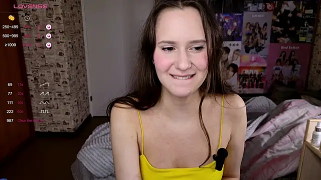 Snapshot of LucyRose3 chatting on November 2025 04:35:01 AM LucyRose3 online show from November 2025 04:35:01 AM