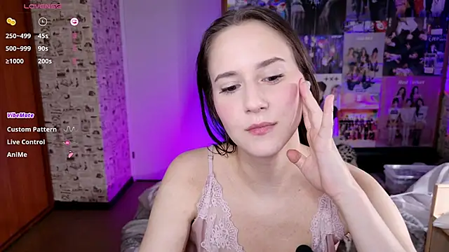 Snapshot of LucyRose3 chatting on November 2025 03:45:01 PM LucyRose3 online show from November 2025 03:45:01 PM