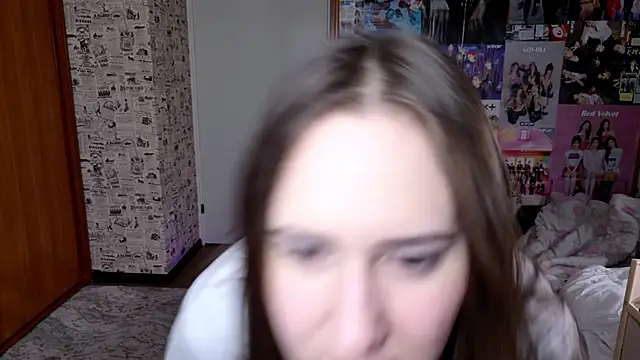 Snapshot of LucyRose3 chatting on November 2025 04:51:01 PM LucyRose3 online show from November 2025 04:51:01 PM