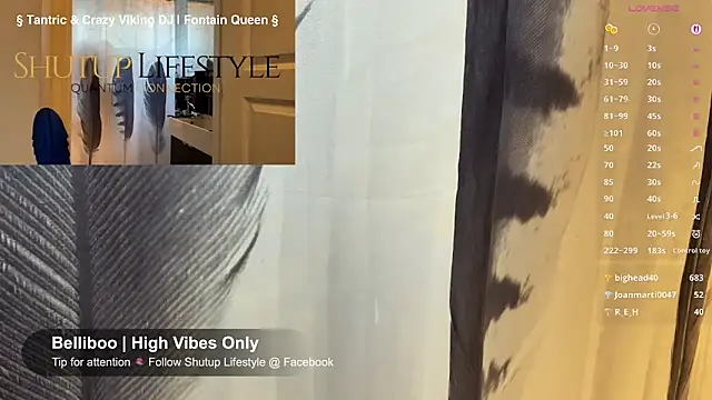 Snapshot of SwingWingWomanSweden chatting on September 2025 06:50:01 AM SwingWingWomanSweden online show from September 2025 06:50:01 AM