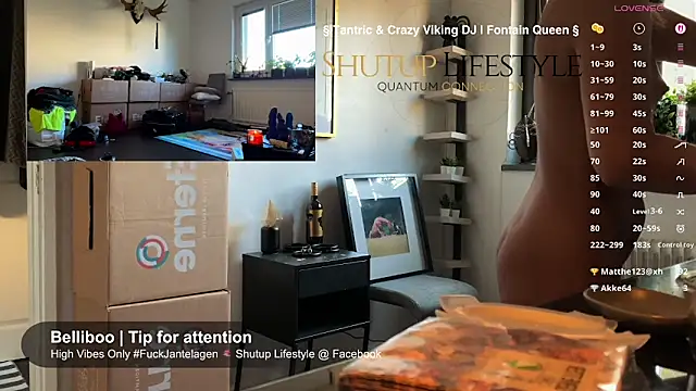 Snapshot of SwingWingWomanSweden chatting on September 2025 07:01:01 AM SwingWingWomanSweden online show from September 2025 07:01:01 AM