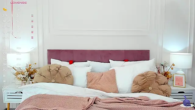 ElzaJons online show from March 2026 01:17:02 PM