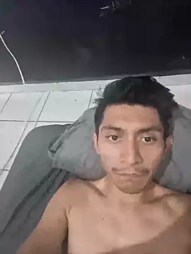 Yucsingl1 online show from April 2026 06:27:01 PM