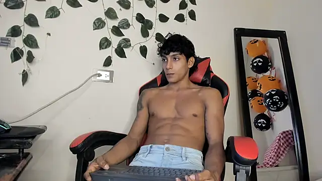 Snapshot of axel_rousse2 chatting on October 2025 08:15:02 PM axel rousse2 online show from October 2025 08:15:02 PM