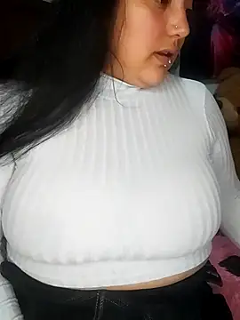 kittenFreyja  online show from November 2025 11:27:01 PM