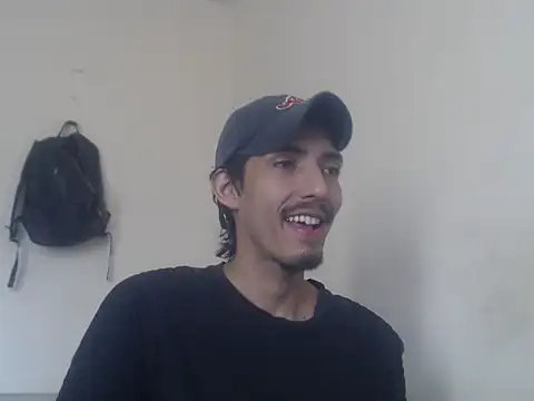 Snapshot of snackontime18 chatting on June 2026 09:53:02 PM snackontime18 online show from June 2026 09:53:02 PM