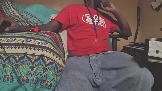 Snapshot of EYEzIAM chatting on November 2025 08:03:02 AM EYEzIAM online show from November 2025 08:03:02 AM