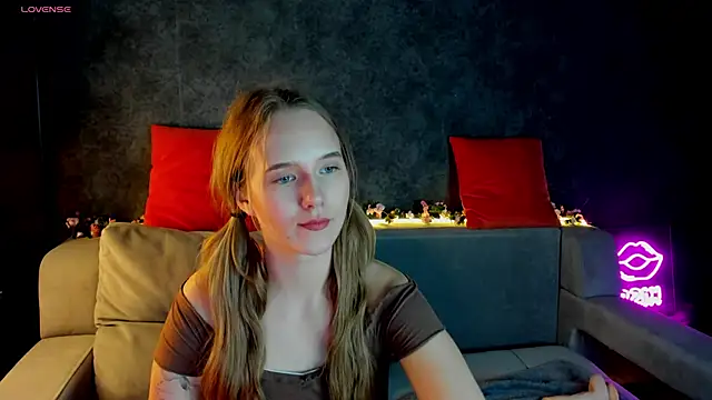 Casey Sweeet online show from February 2026 01:39:01 PM