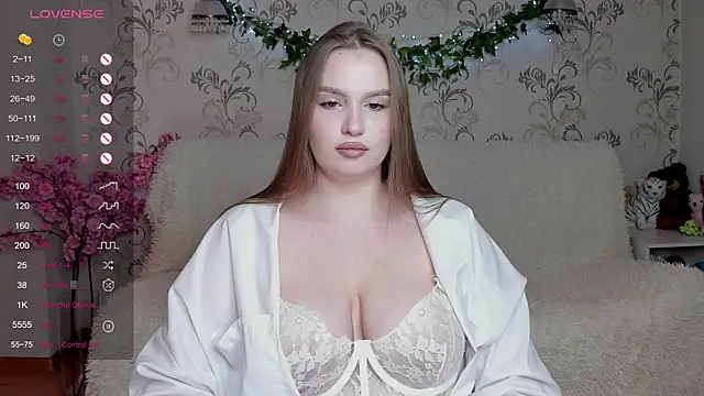 MichelleMiler online show from January 2026 07:43:02 AM