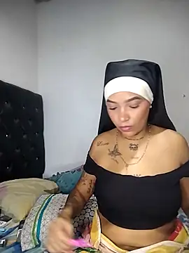 Snapshot of Vale_Nikol21 chatting on December 2025 01:23:01 AM Vale Nikol21 online show from December 2025 01:23:01 AM