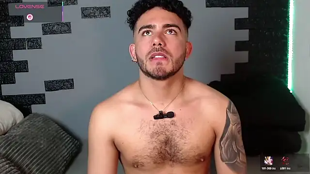 adamhairy online show from November 2025 07:56:01 PM