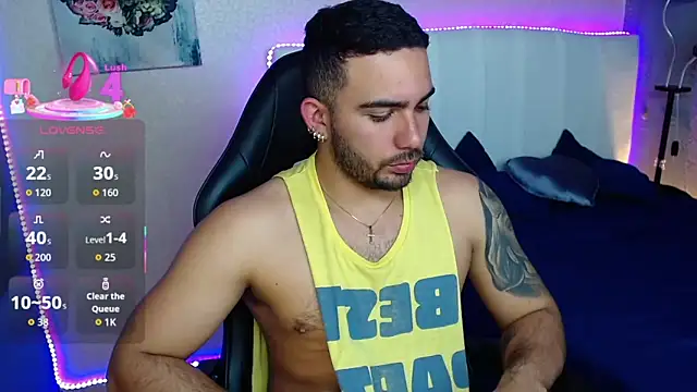 Snapshot of adamhairy chatting on June 2026 08:51:02 PM adamhairy online show from June 2026 08:51:02 PM