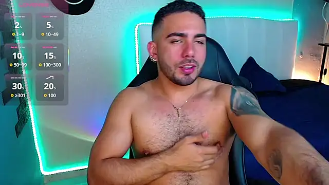 Snapshot of adamhairy chatting on June 2026 07:35:01 PM adamhairy online show from June 2026 07:35:01 PM