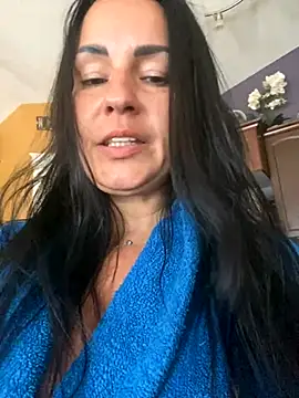 Snapshot of starsaligned chatting on September 2025 10:35:02 PM starsaligned online show from September 2025 10:35:02 PM