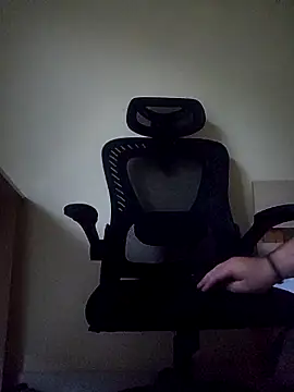 Nesch82 online show from March 2026 05:02:01 AM