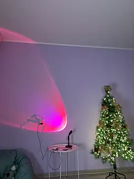 KassandraTress online show from December 2025 03:41:02 PM