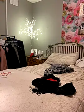 Sassylady online show from October 2025 10:33:02 PM