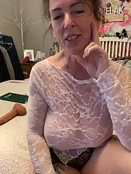 Sassylady online show from November 2025 04:07:02 PM