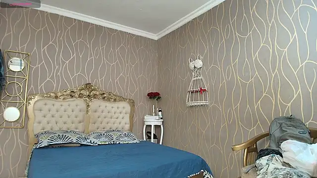 katybrownss online show from December 2025 07:30:02 PM