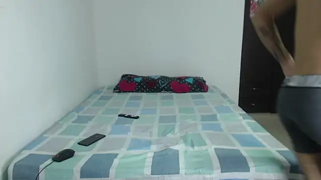 Snapshot of nextboywell1 chatting on November 2025 11:48:02 PM nextboywell1 online show from November 2025 11:48:02 PM