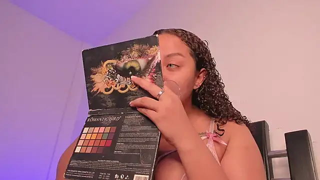 Snapshot of Nicoll_31 chatting on September 2025 11:19:01 PM Nicoll 31 online show from September 2025 11:19:01 PM