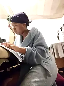 AcetousAbb online show from October 2025 12:54:01 AM