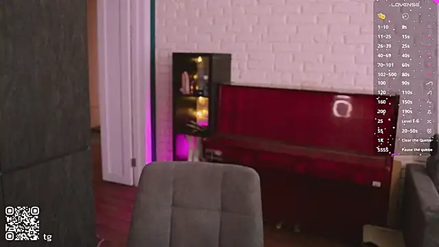 KendalHottt online show from October 2025 04:34:01 AM