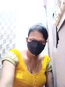 Snapshot of varnika chatting on November 2025 11:55:02 AM varnika online show from November 2025 11:55:02 AM