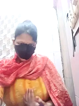 Snapshot of varnika chatting on November 2025 06:35:02 AM varnika online show from November 2025 06:35:02 AM