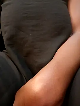 Snapshot of Africanmilk256 chatting on November 2025 09:20:01 AM Africanmilk256 online show from November 2025 09:20:01 AM