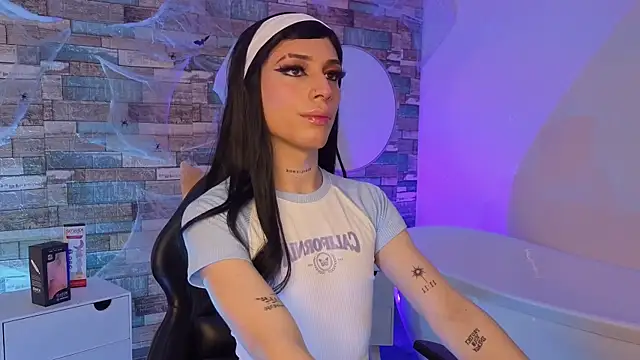 boyfox tay online show from November 2025 04:35:02 AM