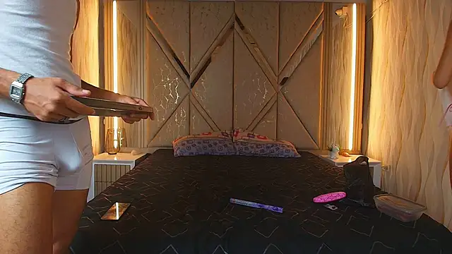 Hotcouple 222 online show from April 2026 07:17:02 AM