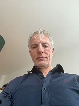 SexyLeon8 online show from March 2026 12:33:01 PM