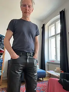 SexyLeon8 online show from April 2026 05:56:02 AM