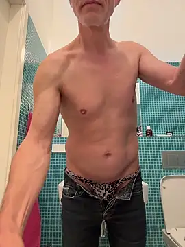 SexyLeon8 online show from May 2026 08:14:01 PM