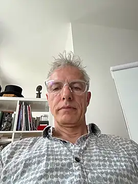 SexyLeon8 online show from May 2026 01:27:01 PM
