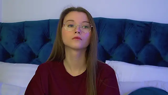 KeiraAsti online show from February 2026 06:17:02 PM