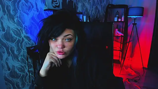 MaryHarrys online show from November 2025 11:26:01 PM