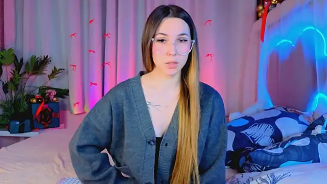 -CindyLou online show from January 2026 05:22:01 AM