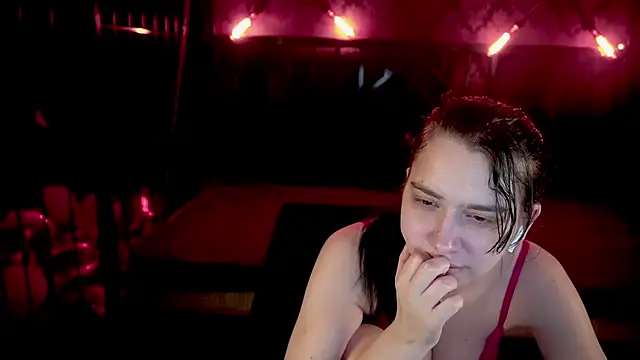 LiviaShy online show from March 2026 01:39:01 PM